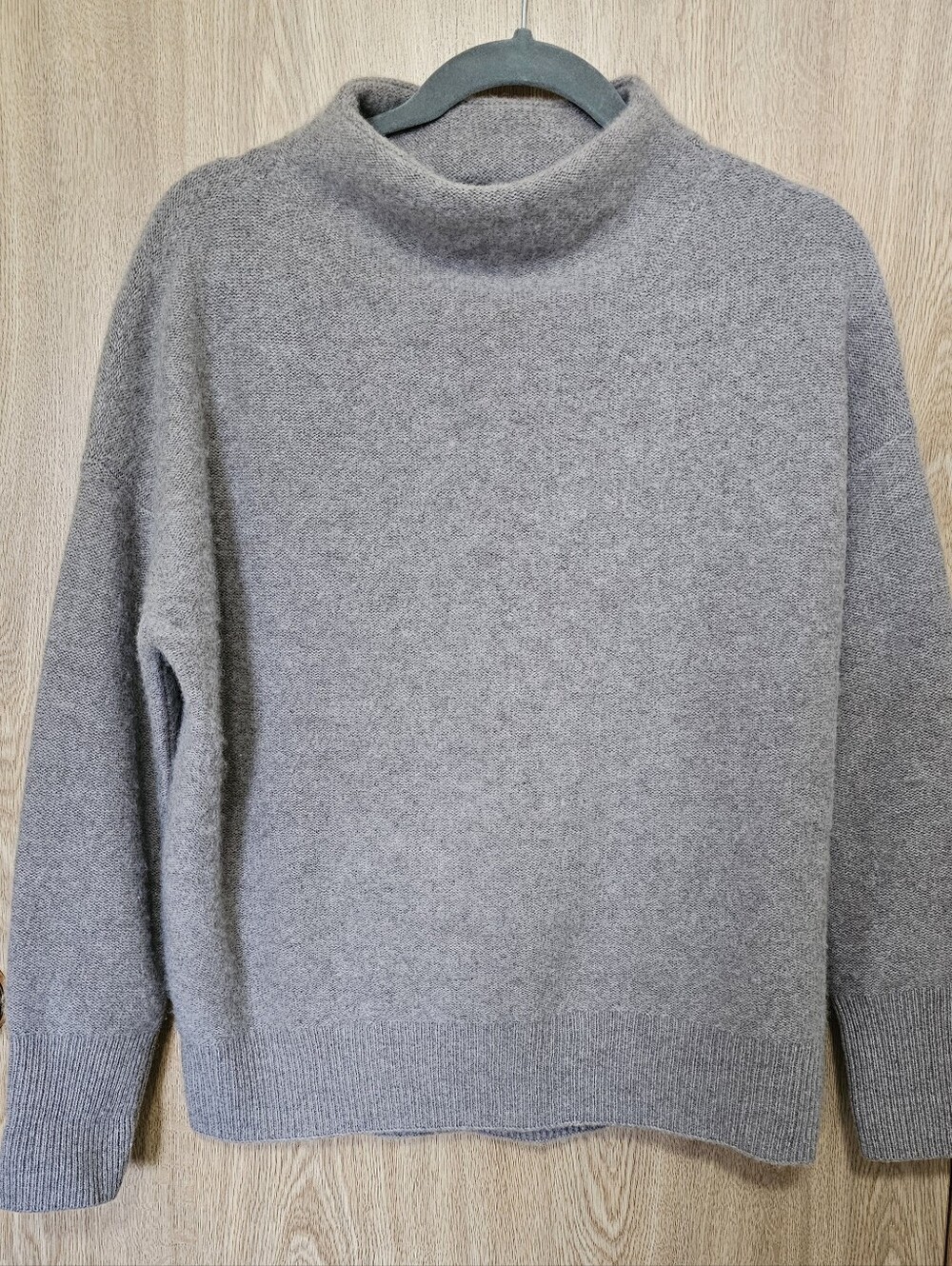 Vince Plush Cashmere Funnel Neck Sweater Mushroom Taupe Gray Size XS fit S to M